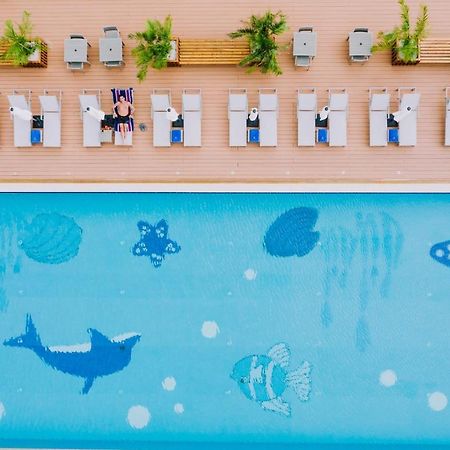 Nalagi Hotel 나디 외부 사진
